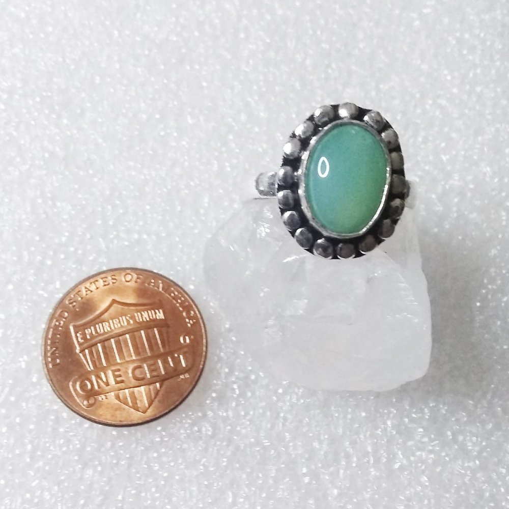 Feminine Chrysoprase Ring Sz 7.75 - Love & Prosperity! Heart Chakra! Abundance! - Picture 3 of 7